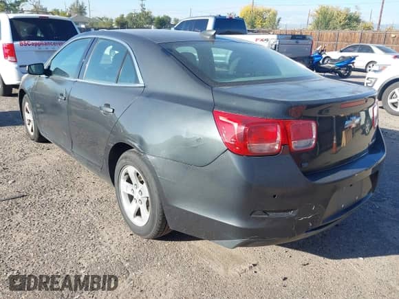 2015 Chevrolet Malibu LS z VIN 1G11A5SL2FF148333, wystawiony jako IAAI lot #43540152 z przebiegiem 188 542 mil mil oraz . Historia ofert i sprzedaży dostępna na DreamBid. Obrazek 3.