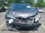 2016 Toyota Sienna XLE z VIN 5TDYK3DC1GS738545, wystawiony jako IAAI lot #42849266 z przebiegiem 59 578 mil mil oraz . Historia ofert i sprzedaży dostępna na DreamBid. Obrazek 6.