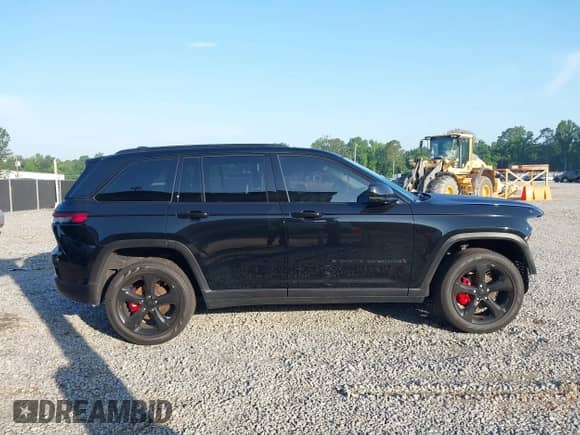 2023 Jeep Grand Cherokee Limited with VIN 1C4RJGBG4PC503126, listed as a IAAI auction lot 42296406 with 43,489 mi miles and . Bid and sale history available at DreamBid. Image 13.