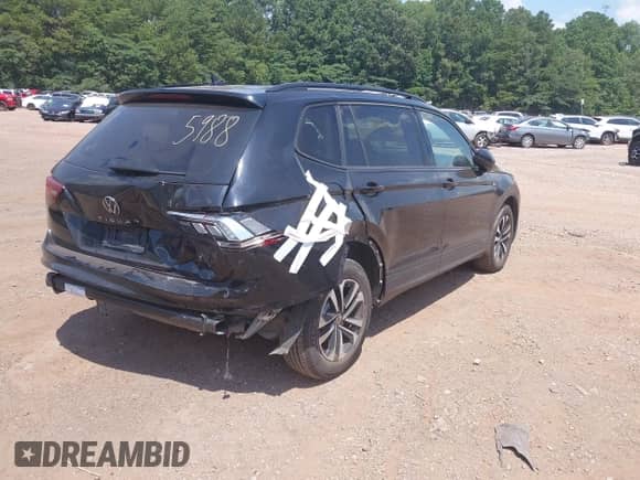 2024 Volkswagen Tiguan S с VIN 3VVRB7AX2RM041909, выставлен на аукционе IAAI как лот 42665616 с пробегом 43 092 миль миль и . История ставок и продаж доступна на DreamBid. Изображение 4.