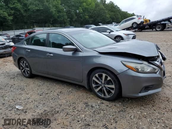 2016 Nissan Altima SR z VIN 1N4AL3AP9GC281447, wystawiony jako Copart lot #67525945 z przebiegiem 110 512 mil mil oraz Szkoda całkowita • Salvage title. Historia ofert i sprzedaży dostępna na DreamBid. Obrazek 4.