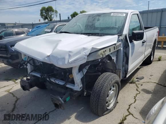 2021 Ford F-150 XL z VIN 1FTMF1E54MKD59565, wystawiony jako Copart lot #54433755 z przebiegiem 15 596 mil mil oraz Szkoda całkowita • Salvage title. Historia ofert i sprzedaży dostępna na DreamBid. Obrazek 1.
