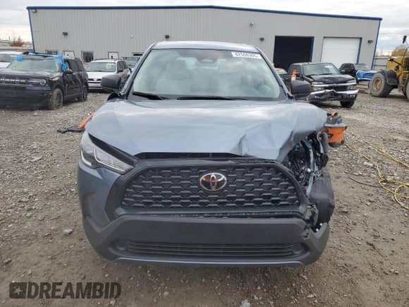 2024 Toyota Corolla Cross L с VIN 7MUAAABG2RV115698, выставлен на аукционе Copart как лот 82568305 с пробегом 11 421 миль миль и Списание • Salvage title. История ставок и продаж доступна на DreamBid. Изображение 5.