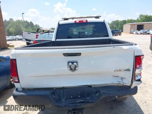 2014 Ram 1500 Express z VIN 1C6RR7FT8ES264366, wystawiony jako IAAI lot #42628578 z przebiegiem 174 810 mil mil oraz . Historia ofert i sprzedaży dostępna na DreamBid. Obrazek 16.