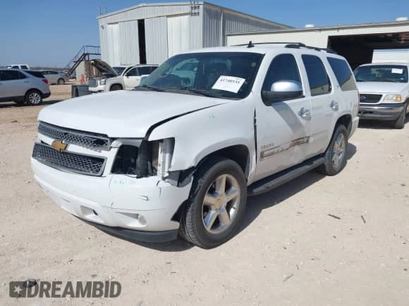 2012 Chevrolet Tahoe LTZ z VIN 1GNSCCE00CR274932, wystawiony jako IAAI lot #41748535 z przebiegiem 180 838 mil mil oraz . Historia ofert i sprzedaży dostępna na DreamBid. Obrazek 2.
