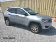 2018 Jeep Compass Sport z VIN 3C4NJDAB8JT252917, wystawiony jako Copart lot #68512045 z przebiegiem 107 350 mil mil oraz Szkoda całkowita • Salvage title. Historia ofert i sprzedaży dostępna na DreamBid. Obrazek 4.