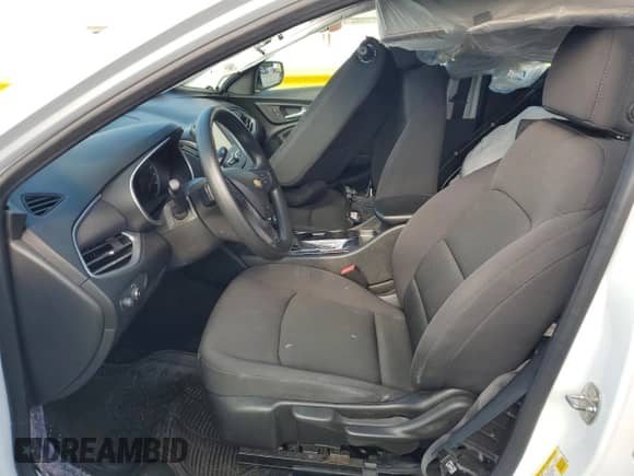 2017 Chevrolet Malibu LS z VIN 1G1ZB5ST0HF225350, wystawiony jako Copart lot #70105415 z przebiegiem 70 782 mil mil oraz Nie do naprawy • Non repairable. Historia ofert i sprzedaży dostępna na DreamBid. Obrazek 7.