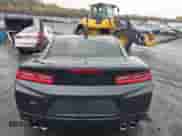 2017 Chevrolet Camaro 2SS с VIN 1G1FG1R79H0129600, выставлен на аукционе IAAI как лот 36646648 с пробегом 37 028 миль миль и . История ставок и продаж доступна на DreamBid. Изображение 15.