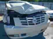 2007 Cadillac Escalade с VIN 1GYFK63857R314493, выставлен на аукционе IAAI как лот 42686841 с пробегом 219 132 миль миль и . История ставок и продаж доступна на DreamBid. Изображение 6.