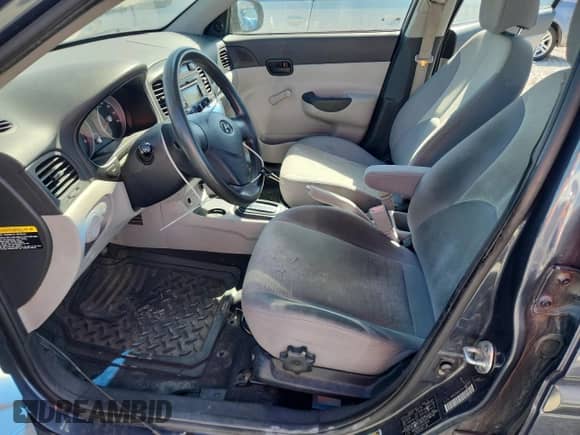 2010 Hyundai Accent GLS с VIN KMHCN4AC2AU476934, выставлен на аукционе Copart как лот 80673055 с пробегом 171 173 миль миль и Списание • Salvage title. История ставок и продаж доступна на DreamBid. Изображение 7.