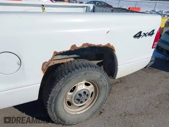 2003 Dodge Dakota с VIN 1D7HG12X43S345125, выставлен на аукционе IAAI как лот 41327861 с пробегом 312 385 миль миль и . История ставок и продаж доступна на DreamBid. Изображение 13.