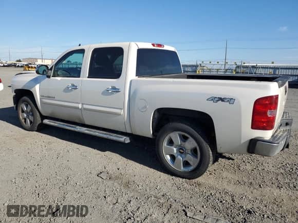 2009 Chevrolet Silverado 1500 LTZ z VIN 3GCEK33M99G242620, wystawiony jako Copart lot #68374975 z przebiegiem 159 424 mil mil oraz Szkoda całkowita • Salvage title. Historia ofert i sprzedaży dostępna na DreamBid. Obrazek 2.