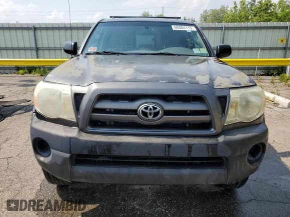 2010 Toyota Tacoma with VIN 5TEPX4EN0AZ729025, listed as a Copart auction lot 60084115 with 140,391 mi miles and Clean title. Bid and sale history available at DreamBid. Image 5.