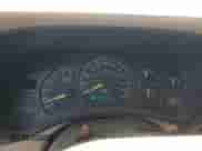 2001 Chevrolet Suburban LT с VIN 1GNFK16T51J219633, выставлен на аукционе Copart как лот 69484805 с пробегом 209 773 миль миль и Списание • Salvage title. История ставок и продаж доступна на DreamBid. Изображение 9.