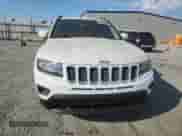 2016 Jeep Compass Latitude with VIN 1C4NJCEA7GD777378, listed as a Copart auction lot 56390385 with 123,186 mi miles and Salvage title. Bid and sale history available at DreamBid. Image 5.