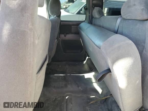 2006 Chevrolet Silverado 3500 с VIN 1GBHC39D96E241010, выставлен на аукционе Copart как лот 88733905 с пробегом Не указан миль и Списание • Salvage title. История ставок и продаж доступна на DreamBid. Изображение 10.