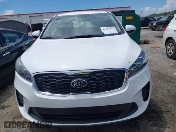 2019 Kia Sorento LX with VIN 5XYPG4A53KG496565, listed as a IAAI auction lot 42728373 with 45,460 mi miles and . Bid and sale history available at DreamBid. Image 12.