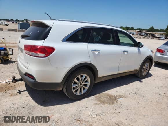 2018 Kia Sorento LX z VIN 5XYPGDA55JG419503, wystawiony jako Copart lot #64432445 z przebiegiem 135 260 mil mil oraz Szkoda całkowita • Salvage title. Historia ofert i sprzedaży dostępna na DreamBid. Obrazek 3.