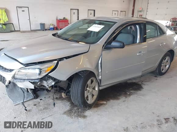 2014 Chevrolet Malibu LS с VIN 1G11B5SL0EF255909, выставлен на аукционе IAAI как лот 43043464 с пробегом Не указан миль и . История ставок и продаж доступна на DreamBid. Изображение 17.