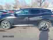 2017 Nissan Murano SL z VIN 5N1AZ2MH5HN144630, wystawiony jako IAAI lot #41239088 z przebiegiem 87 305 mil mil oraz . Historia ofert i sprzedaży dostępna na DreamBid. Obrazek 15.