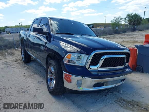 2018 Ram 1500 Big Horn z VIN 1C6RR7LM7JS264057, wystawiony jako IAAI lot #42037220 z przebiegiem 116 573 mil mil oraz . Historia ofert i sprzedaży dostępna na DreamBid. Obrazek 1.