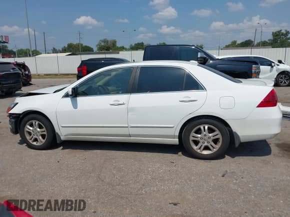 2006 Honda Accord EX-L with VIN 1HGCM56846A185024, listed as a IAAI auction lot 43207396 with 162,722 mi miles and . Bid and sale history available at DreamBid. Image 15.