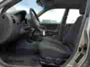 2002 Hyundai Accent GL z VIN KMHCG45C12U398748, wystawiony jako Copart lot #82077055 z przebiegiem 175 456 mil mil oraz Czysty tytuł • Clean title. Historia ofert i sprzedaży dostępna na DreamBid. Obrazek 7.