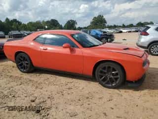 2020 Dodge Challenger SXT with VIN 2C3CDZAG4LH196644, listed as a Copart auction lot 71630285 with 69,623 mi miles and Salvage title. Bid and sale history available at DreamBid. Image 4.