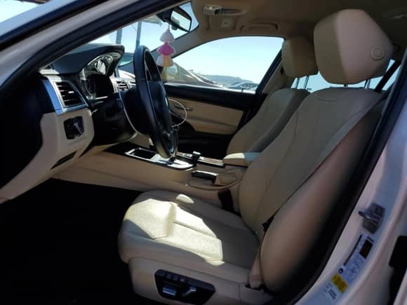 2018 BMW 3 Series 320i with VIN WBA8A9C53JAH12624, listed as a Copart auction lot 71964025 with 95,112 mi miles and Salvage title. Bid and sale history available at DreamBid. Image 7.