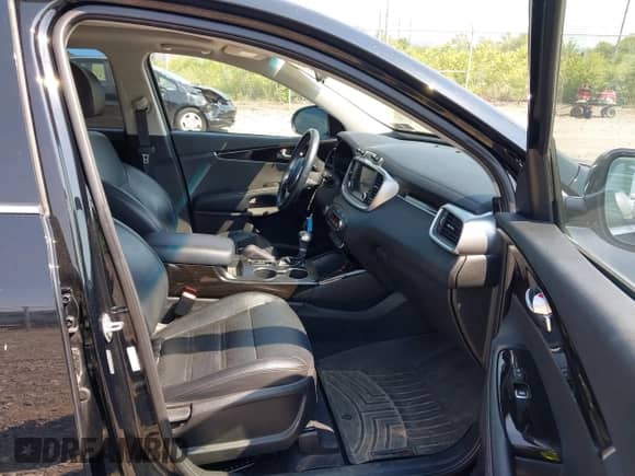 2020 Kia Sorento EX with VIN 5XYPHDA53LG674487, listed as a IAAI auction lot 42473912 with 53,493 mi miles and . Bid and sale history available at DreamBid. Image 5.