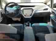 2020 Chevrolet Bolt EV LT z VIN 1G1FY6S00L4133057, wystawiony jako Copart lot #61952963 z przebiegiem 21 730 mil mil oraz . Historia ofert i sprzedaży dostępna na DreamBid. Obrazek 8.