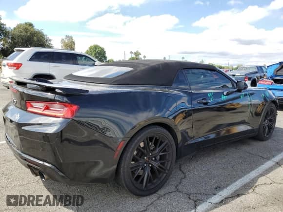 2017 Chevrolet Camaro 2SS z VIN 1G1FH3D79H0214484, wystawiony jako Copart lot #81656505 z przebiegiem 37 823 mil mil oraz Szkoda całkowita • Salvage title. Historia ofert i sprzedaży dostępna na DreamBid. Obrazek 3.