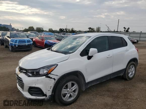 2021 Chevrolet Trax LS с VIN KL7CJKSB6MB303408, выставлен на аукционе Copart как лот 86291835 с пробегом 140 773 миль миль и Списание • Salvage title. История ставок и продаж доступна на DreamBid. Изображение 1.