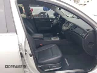 2012 Hyundai Genesis 3.8L с VIN KMHGC4DD7CU167801, выставлен на аукционе IAAI как лот 43511317 с пробегом 184 119 миль миль и . История ставок и продаж доступна на DreamBid. Изображение 5.