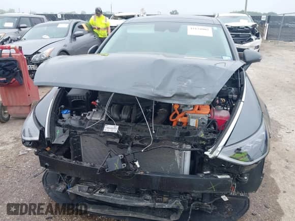 2023 Hyundai Sonata Limited с VIN KMHL54JJ1PA077621, выставлен на аукционе IAAI как лот 42134802 с пробегом 12 303 миль миль и . История ставок и продаж доступна на DreamBid. Изображение 6.