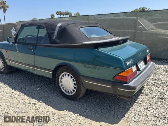 1994 Saab 900 z VIN YS3AK75E2R7000350, wystawiony jako Copart lot #69645675 z przebiegiem 87 484 mil mil oraz Czysty tytuł • Clean title. Historia ofert i sprzedaży dostępna na DreamBid. Obrazek 3.