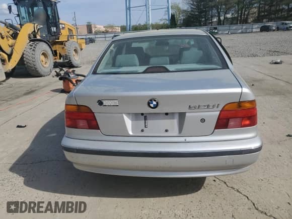 1999 BMW 5 Series 528i с VIN WBADM6334XBY22276, выставлен на аукционе Copart как лот 54407255 с пробегом 158 587 миль миль и Списание • Salvage title. История ставок и продаж доступна на DreamBid. Изображение 6.