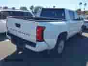 2024 Toyota Tacoma TRD Off Road с VIN 3TMLB5JN5RM057125, выставлен на аукционе IAAI как лот 43274488 с пробегом 22 542 миль миль и . История ставок и продаж доступна на DreamBid. Изображение 4.