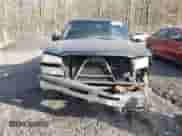 2005 Chevrolet Silverado 1500 z VIN 1GCEC14X05Z224219, wystawiony jako Copart lot #49984315 z przebiegiem Nie podano mil oraz Szkoda całkowita • Salvage title. Historia ofert i sprzedaży dostępna na DreamBid. Obrazek 5.