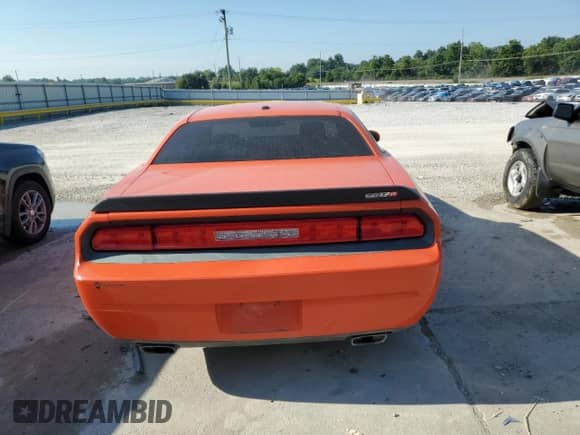 2008 Dodge Challenger SRT-8 z VIN 2B3LJ74W18H302133, wystawiony jako Copart lot #65542105 z przebiegiem 101 504 mil mil oraz Nie do naprawy • Non repairable. Historia ofert i sprzedaży dostępna na DreamBid. Obrazek 6.