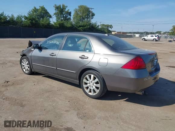 2006 Honda Accord EX-L with VIN 1HGCM665X6A034264, listed as a IAAI auction lot 43208480 with Not provided miles and . Bid and sale history available at DreamBid. Image 3.