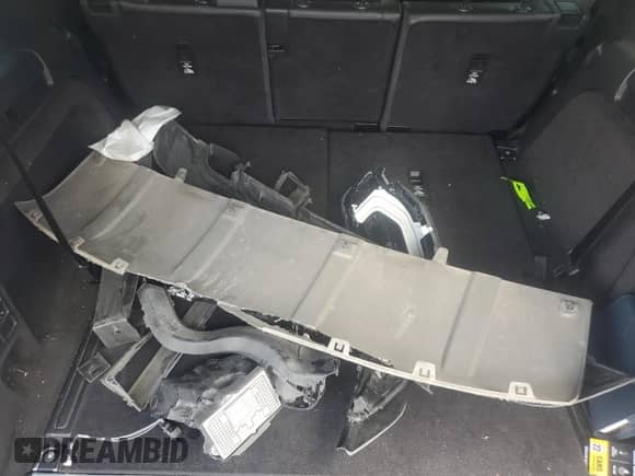 2019 Land Rover Discovery SE with VIN SALRG2RV7KA095708, listed as a Copart auction lot 63342945 with 82,208 mi miles and Salvage title. Bid and sale history available at DreamBid. Image 13.