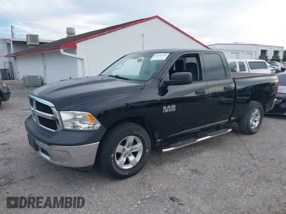 2013 Ram 1500 Tradesman z VIN 1C6RR6FP6DS618574, wystawiony jako IAAI lot #43245428 z przebiegiem 109 721 mil mil oraz . Historia ofert i sprzedaży dostępna na DreamBid. Obrazek 2.