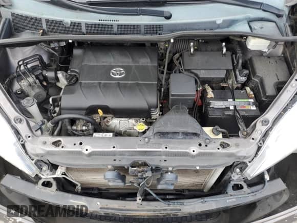 2012 Toyota Sienna XLE с VIN 5TDYK3DC3CS264575, выставлен на аукционе Copart как лот 82296885 с пробегом 131 577 миль миль и Списание • Salvage title. История ставок и продаж доступна на DreamBid. Изображение 12.