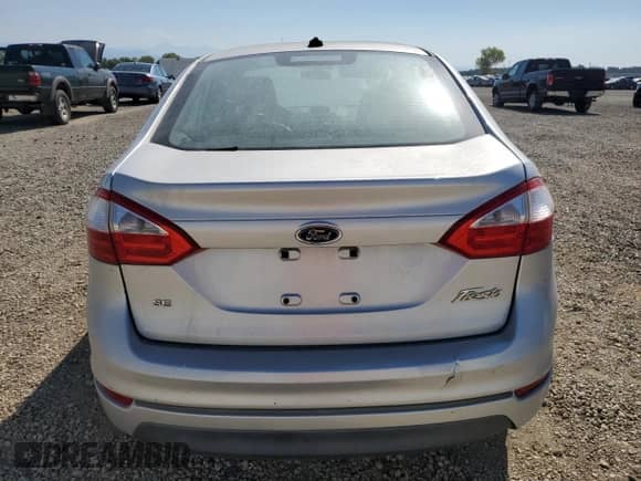 2014 Ford Fiesta SE with VIN 3FADP4BJ7EM228176, listed as a Copart auction lot 70730695 with 139,198 mi miles and Clean title. Bid and sale history available at DreamBid. Image 6.