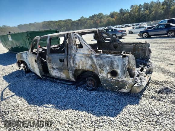 2004 Chevrolet Avalanche z VIN 3GNEC12TX4G324785, wystawiony jako Copart lot #86546815 z przebiegiem Nie podano mil oraz Nie do naprawy • Non repairable. Historia ofert i sprzedaży dostępna na DreamBid. Obrazek 2.