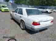 1993 Mercedes-Benz 300 с VIN WDBEA28E3PB884995, выставлен на аукционе IAAI как лот 42808650 с пробегом 236 474 миль миль и . История ставок и продаж доступна на DreamBid. Изображение 3.