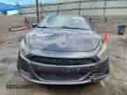 2015 Dodge Dart SXT z VIN 1C3CDFBB3FD221892, wystawiony jako Copart lot #81727605 z przebiegiem Nie podano mil oraz Szkoda całkowita • Salvage title. Historia ofert i sprzedaży dostępna na DreamBid. Obrazek 5.