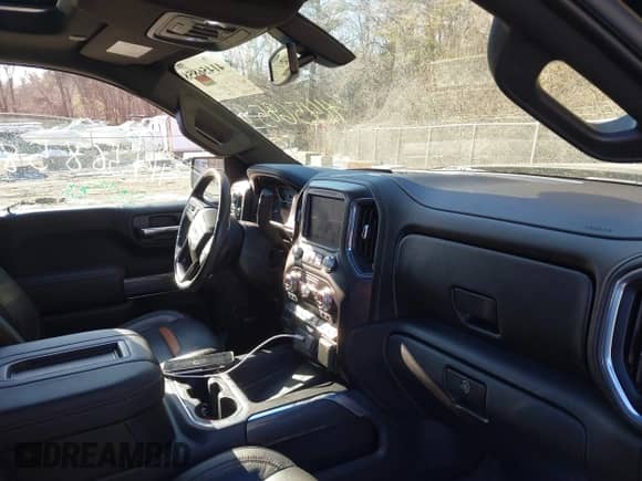 2020 GMC Sierra 1500 AT4 with VIN 3GTP9EED0LG159646, listed as a IAAI auction lot 41456858 with 47,105 mi miles and . Bid and sale history available at DreamBid. Image 5.