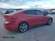 2017 Hyundai Elantra SE z VIN KMHD84LF3HU065183, wystawiony jako Copart lot #81093235 z przebiegiem 134 696 mil mil oraz Szkoda całkowita • Salvage title. Historia ofert i sprzedaży dostępna na DreamBid. Obrazek 3.